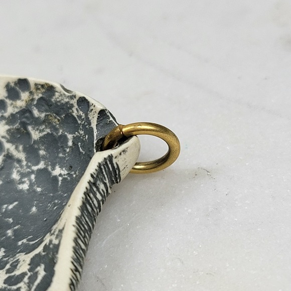 Handpainted Shell Mushroom Pendant Orange Cottagecore Woodland Jewelry Whimsical - Picture 6 of 10